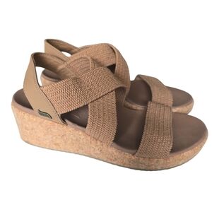 Skechers Women Arch Fit Beverlee Love Stays Wedge Sandal Tan.